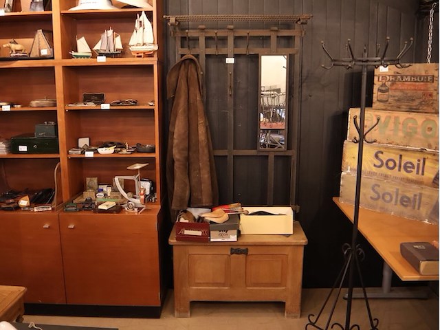 Gietijzeren kapstok - afbeelding 1 van  9