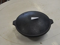 Gietijzeren pot met deksel diam. 36cm - afbeelding 2 van  7