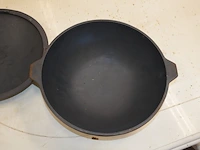 Gietijzeren pot met deksel diam. 36cm - afbeelding 7 van  7