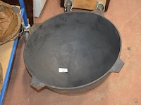 Gietijzeren pot zonder deksel diam. 65cm 70l