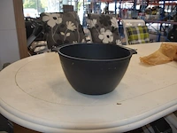 Gietijzeren pot zonder deksel met handvat diam. 33cm 10l