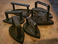 Gietijzeren strijkijzers - afbeelding 1 van  3