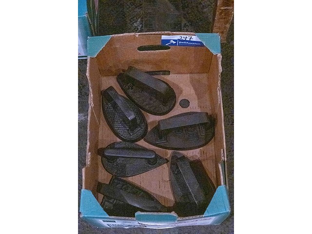 Gietijzeren strijkijzers - afbeelding 2 van  3