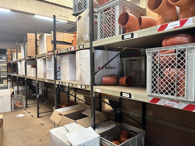 Giga lot - alle pvc hulpstukken liggende bovenverdieping - afbeelding 1 van  68