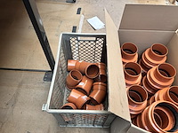 Giga lot - alle pvc hulpstukken liggende bovenverdieping - afbeelding 15 van  68