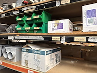 Giga lot - alle pvc hulpstukken liggende bovenverdieping - afbeelding 33 van  68