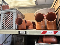 Giga lot - alle pvc hulpstukken liggende bovenverdieping - afbeelding 23 van  68