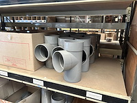 Giga lot - alle pvc hulpstukken liggende bovenverdieping - afbeelding 48 van  68