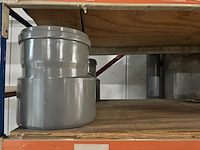 Giga lot - alle pvc hulpstukken liggende bovenverdieping - afbeelding 52 van  68