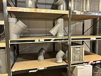 Giga lot - alle pvc hulpstukken liggende bovenverdieping - afbeelding 58 van  68