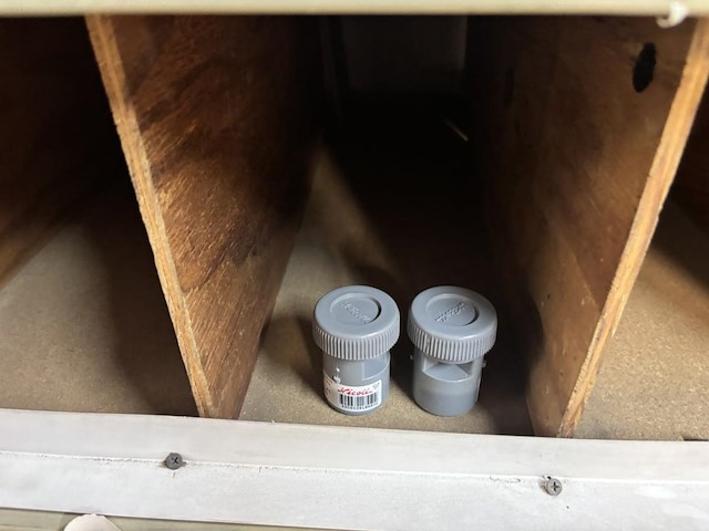 Giga lot - alle pvc hulpstukken liggende bovenverdieping - afbeelding 63 van  68