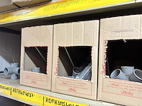 Giga lot - alle pvc hulpstukken liggende bovenverdieping - afbeelding 68 van  68