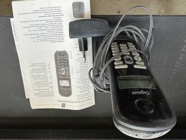 Giga telefoon - various communication - afbeelding 1 van  1