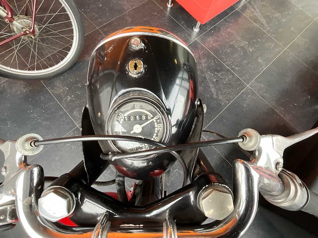 Gilera gilera 150 sport 150 oldtimer - afbeelding 10 van  10