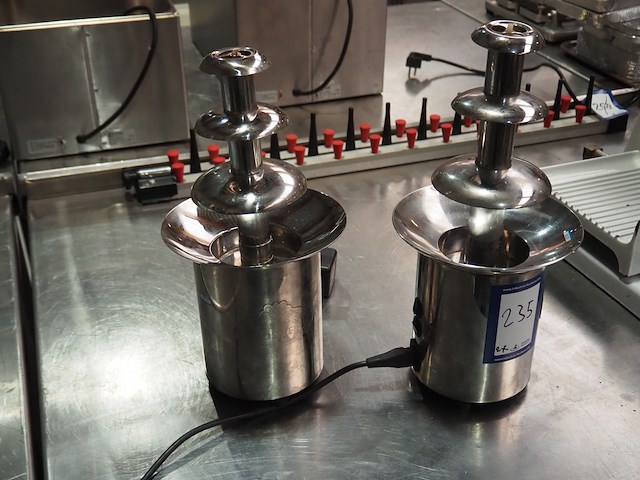 Giles & posner - afbeelding 1 van  7