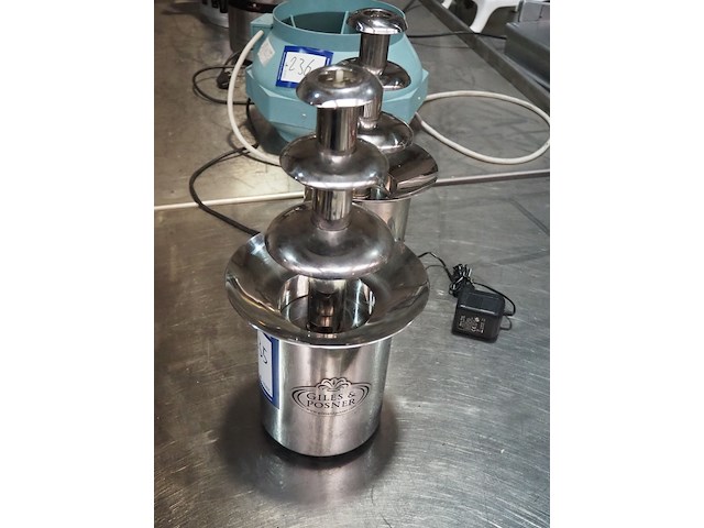 Giles & posner - afbeelding 3 van  7