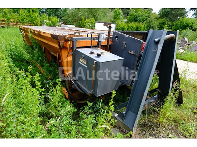 Giletta u3000d container chassis gemonteerde zoutverspreider - afbeelding 12 van  19