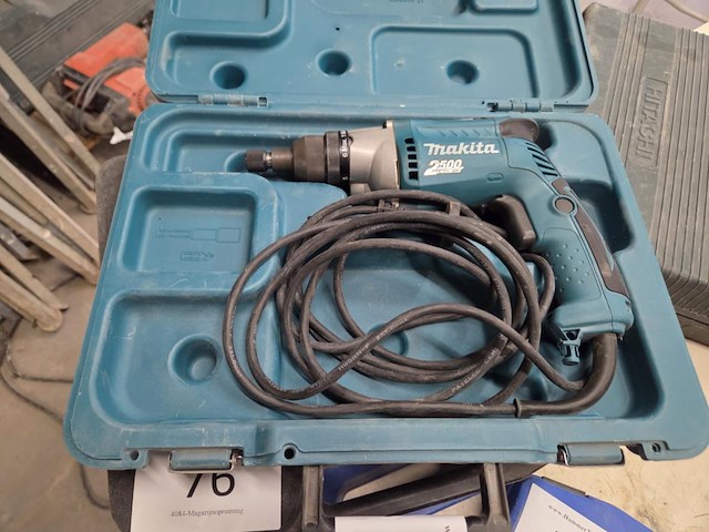 Gipsplaatschroefmachine makita fs 2701 - afbeelding 1 van  4