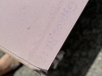 Gipsplaten roze 2 stapels - afbeelding 2 van  2