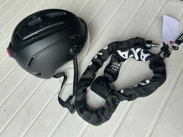 Giro evoke mips led fietshelm - afbeelding 1 van  7
