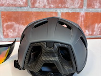 Giro helm - afbeelding 2 van  4