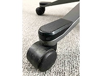 Giroflex - 33 - verrijdbare kruk - kruk (2x) - afbeelding 3 van  8