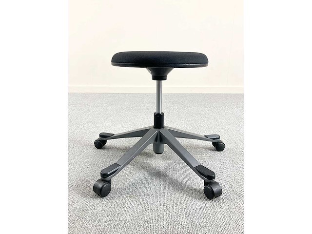 Giroflex - 33 - verrijdbare kruk - kruk (2x) - afbeelding 1 van  8