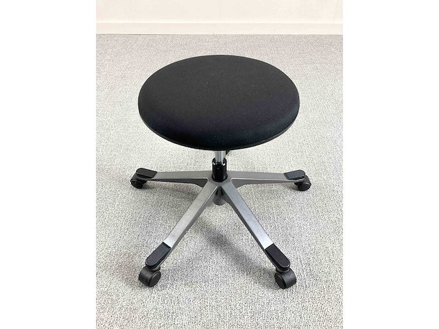 Giroflex - 33 - verrijdbare kruk - kruk (2x) - afbeelding 2 van  8