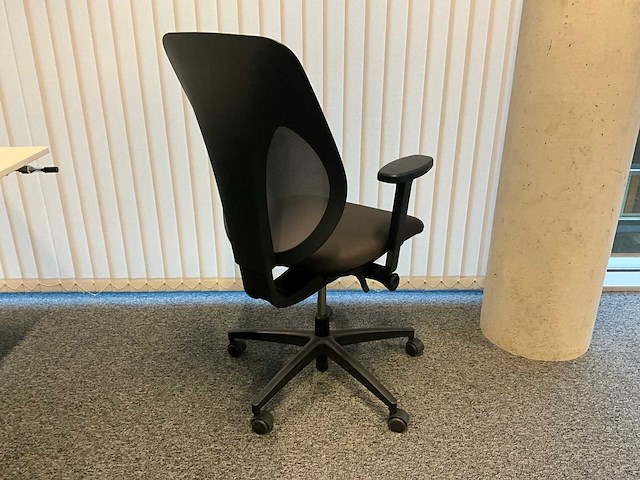 Giroflex - desk chair (4x) - afbeelding 2 van  6