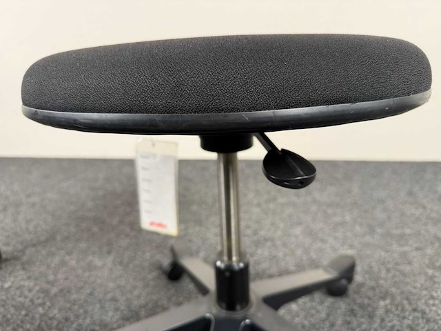 Giroflex - werkkruk - kruk - afbeelding 4 van  5