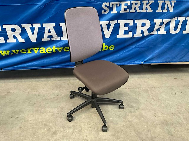 Giroflex ergonomische bureaustoel (4x) - afbeelding 1 van  6