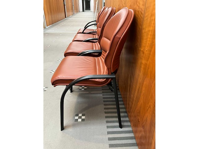 Giroflex lederen design vergaderstoel (4x) - afbeelding 9 van  17