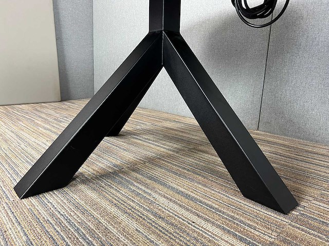 Gispen - rond - dukdalf vergadertafel - vergadertafel - afbeelding 10 van  10