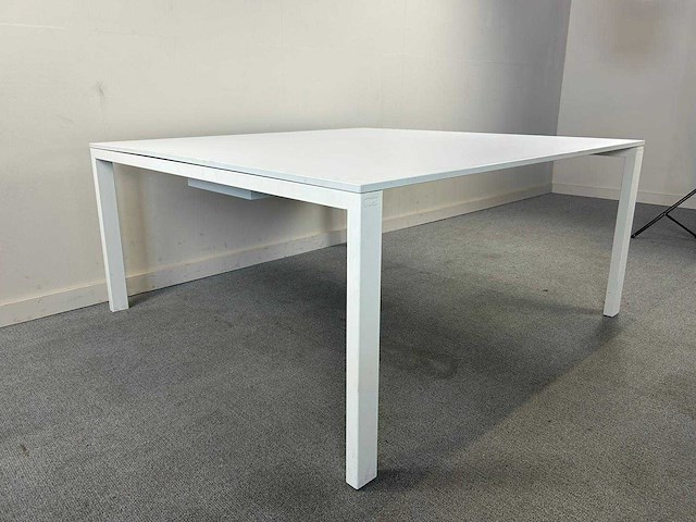 Gispen - vierkant 160 x 160 - vergadertafel - afbeelding 5 van  5
