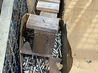 Gitterbox met inhoud - afbeelding 2 van  2