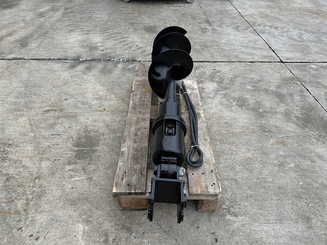 Giyi - 2025 - grondboor - afbeelding 5 van  10