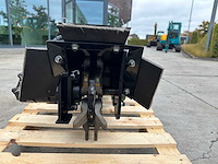 Giyi - 2025 - gy-szymj - stobbenfrees - afbeelding 4 van  10