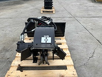 Giyi - 2025 - gy-szymj - stobbenfrees - afbeelding 5 van  10