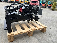 Giyi - 2025 - gy-szymj - stobbenfrees - afbeelding 7 van  10