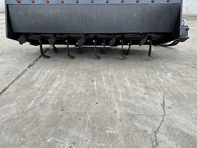 Giyi - 2025 - gy-xgj - grondfrees voor schranklader. - afbeelding 12 van  12