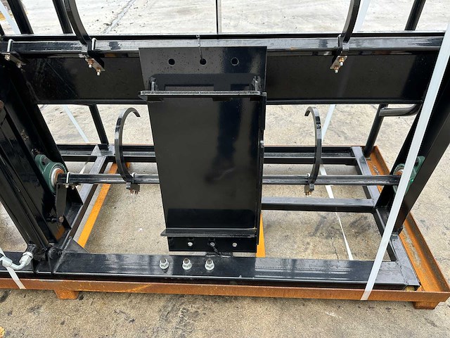 Giyi - 2025 - hbc85 - voorzetapparatuur - balenklem - afbeelding 3 van  13