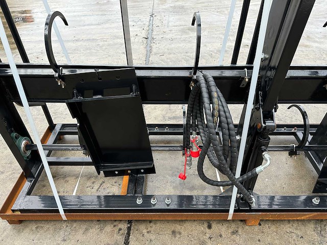 Giyi - 2025 - hbc85 - voorzetapparatuur - balenklem - afbeelding 13 van  13