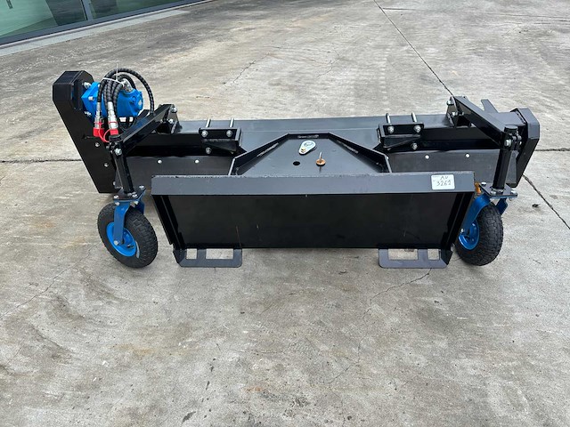 Giyi - 2026 - lpr71 - verticuteermachine - afbeelding 2 van  19