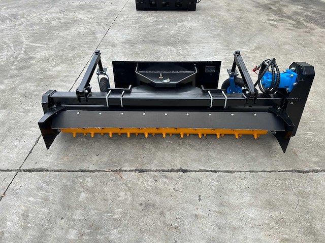 Giyi - 2026 - lpr71 - verticuteermachine - afbeelding 6 van  19