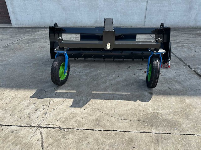 Giyi - 2026 - pr71 - verticuteermachine voor schranklader - afbeelding 1 van  16