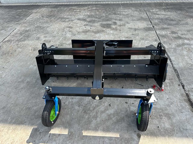 Giyi - 2026 - pr71 - verticuteermachine voor schranklader - afbeelding 16 van  16