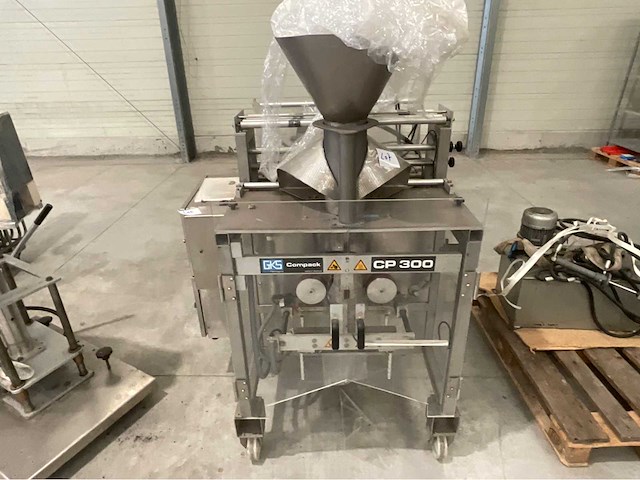 Gks verticale zakmachine cp300hs - afbeelding 2 van  8