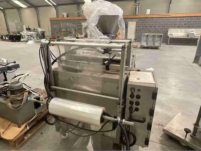 Gks verticale zakmachine cp300hs - afbeelding 6 van  8