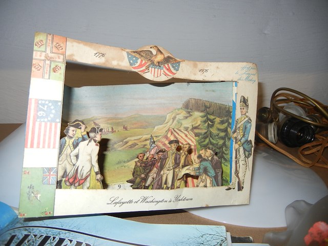 Glaskappen verlichting + oorlogsboek en oorlogsprent - afbeelding 3 van  3