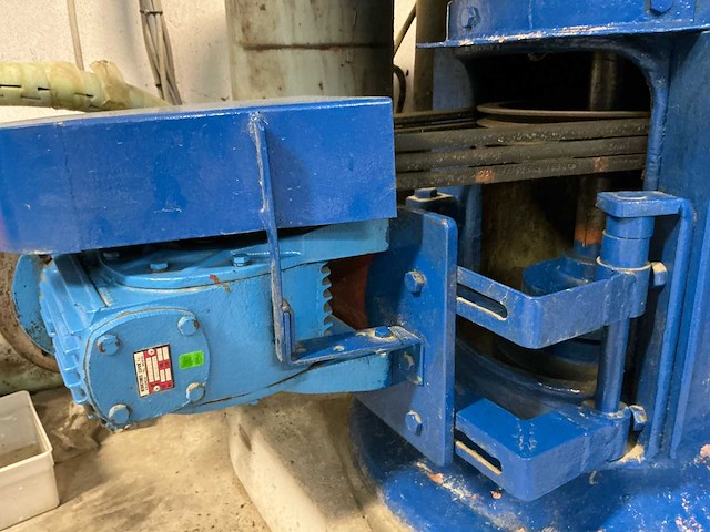 Glasslijpmachines met diamantschijf (2x) - afbeelding 17 van  17